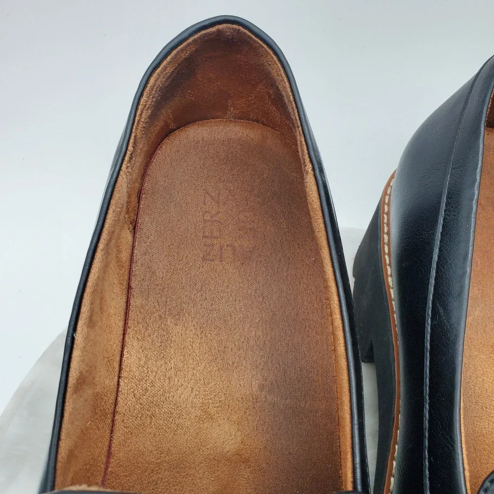 Naturalizer brand style